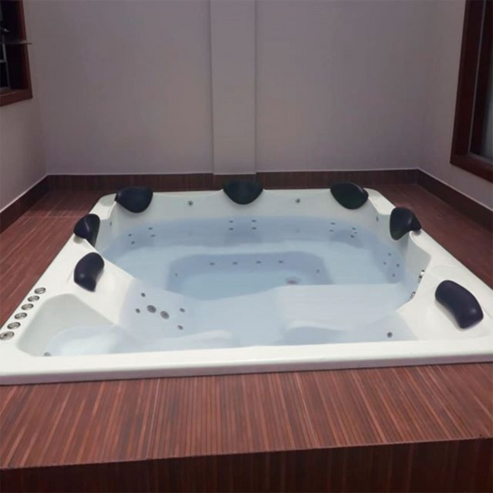 banheira spa com aquecedor externa com hidro alta qualidade 7 pessoas