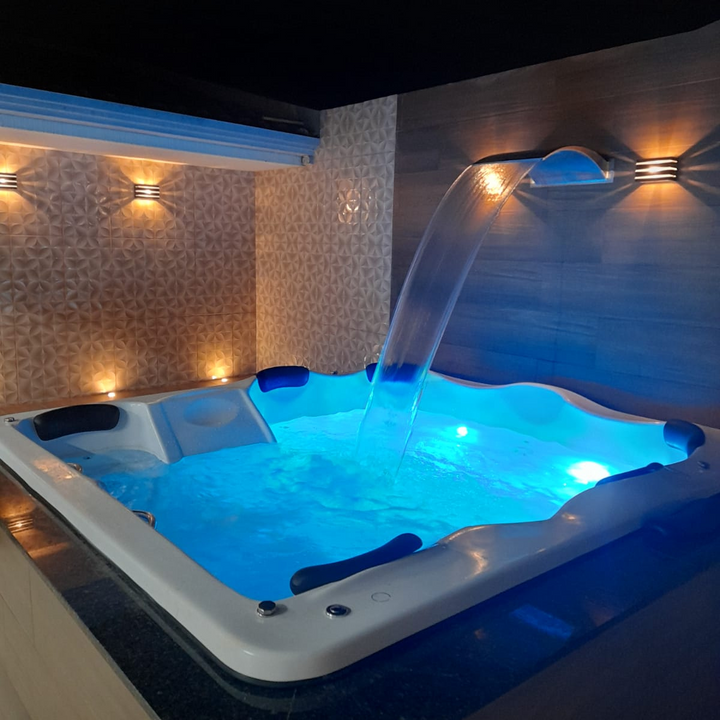 Banheira spa estilo jacuzzi para área externa completa + aquecedor + led