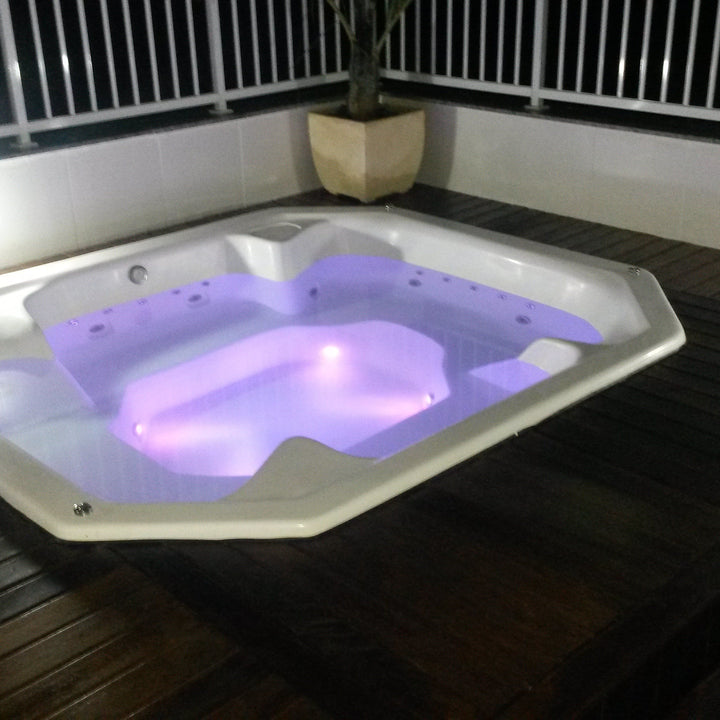 Banheira spa com hidromassagem 6 a 8 lugares completo aquecedor + cromoterapia